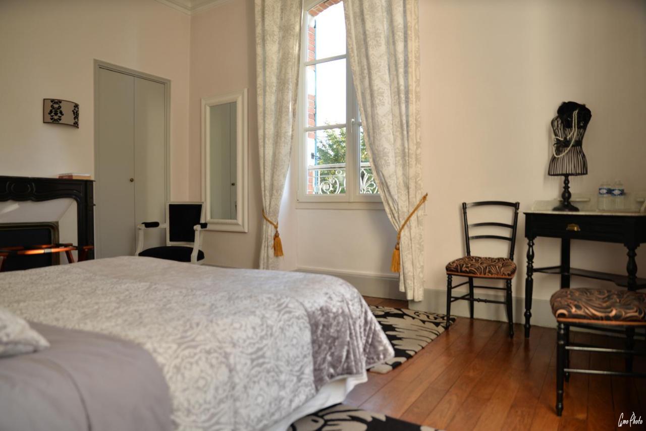 Bed and Breakfast L'Oustal Bourges Exterior foto