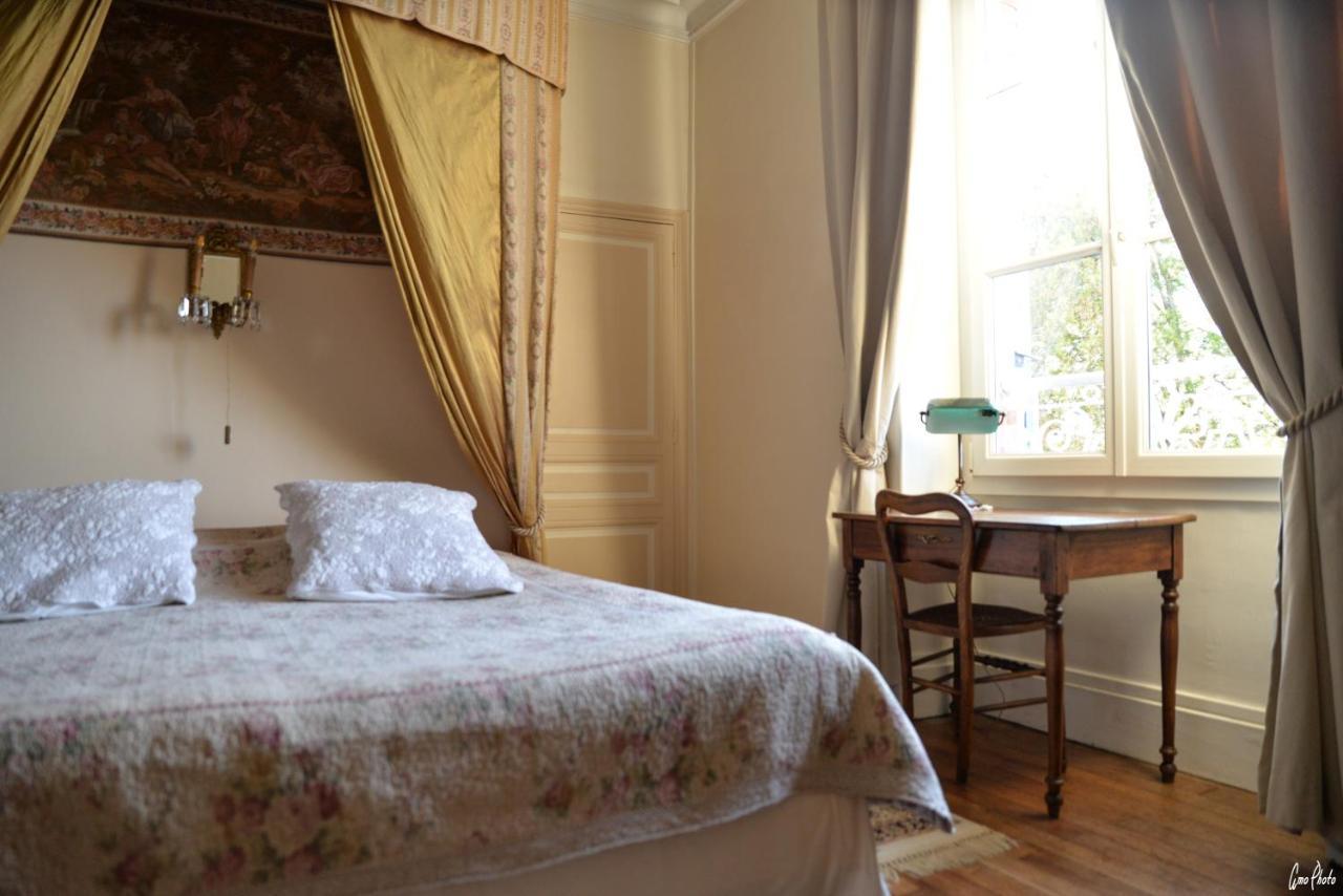 Bed and Breakfast L'Oustal Bourges Exterior foto