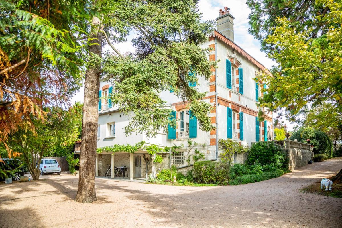 Bed and Breakfast L'Oustal Bourges Exterior foto