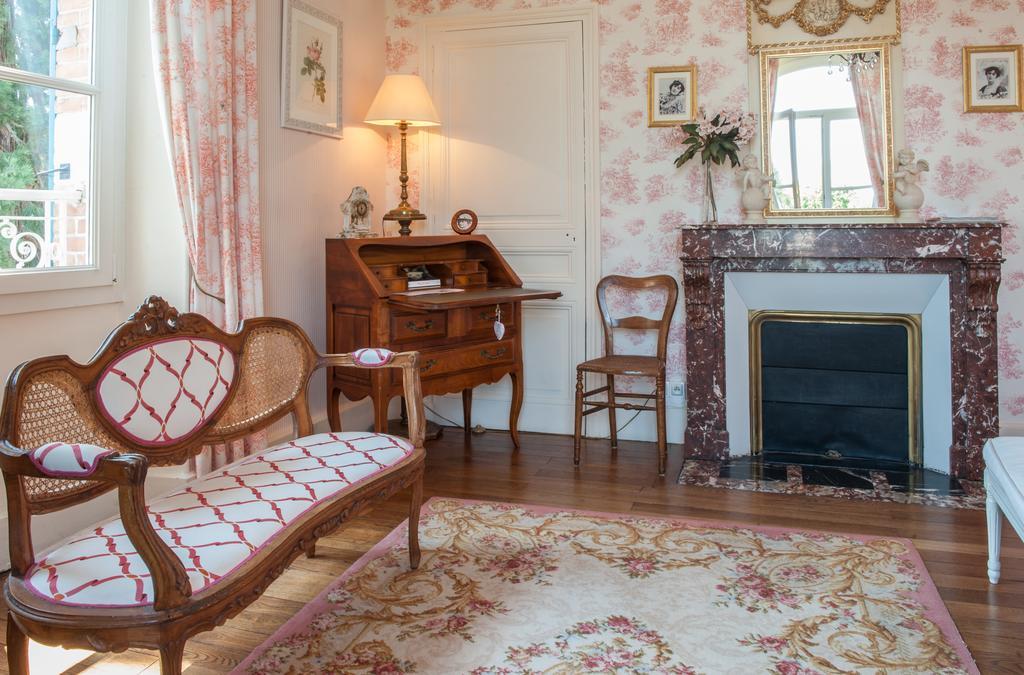 Bed and Breakfast L'Oustal Bourges Exterior foto